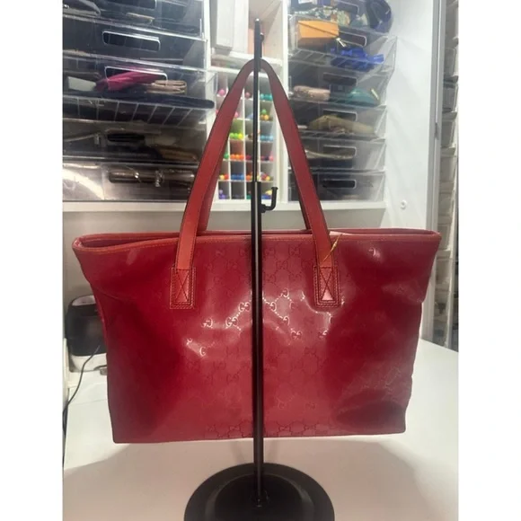 325. Red Gucci Tote Bag - Picture 12 of 16